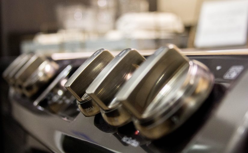 Jak postąpić kiedy lodówka przestaje prawidłowo chłodzić, a pralka przecieka?